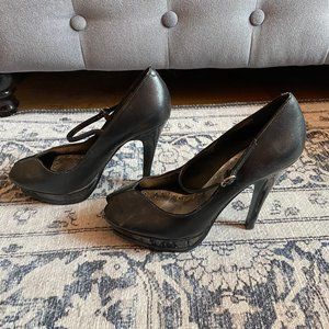 5" Black Patent Leather BCBG Platform Heels!!!